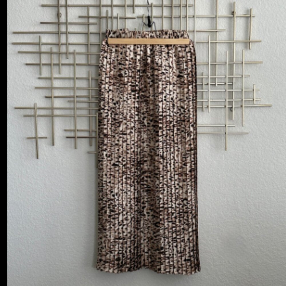 Banana Republic Silk Pleated Skirt